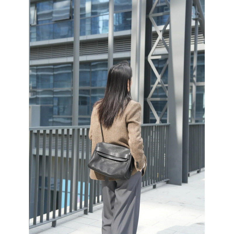 2026新款植鞣自在邮差hobo通勤单肩包大容量休闲托特包腋下斜挎包,淘宝优惠券,粉丝福利购,淘宝优惠卷