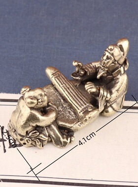 茶道琴棋书画铜雕老人对弈小摆件纯实心黄铜人物铜手把件仿古摆件