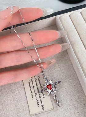 红色爱心choker颈链女红色氛围感气质锁骨链y2k甜酷辣妹项链配饰