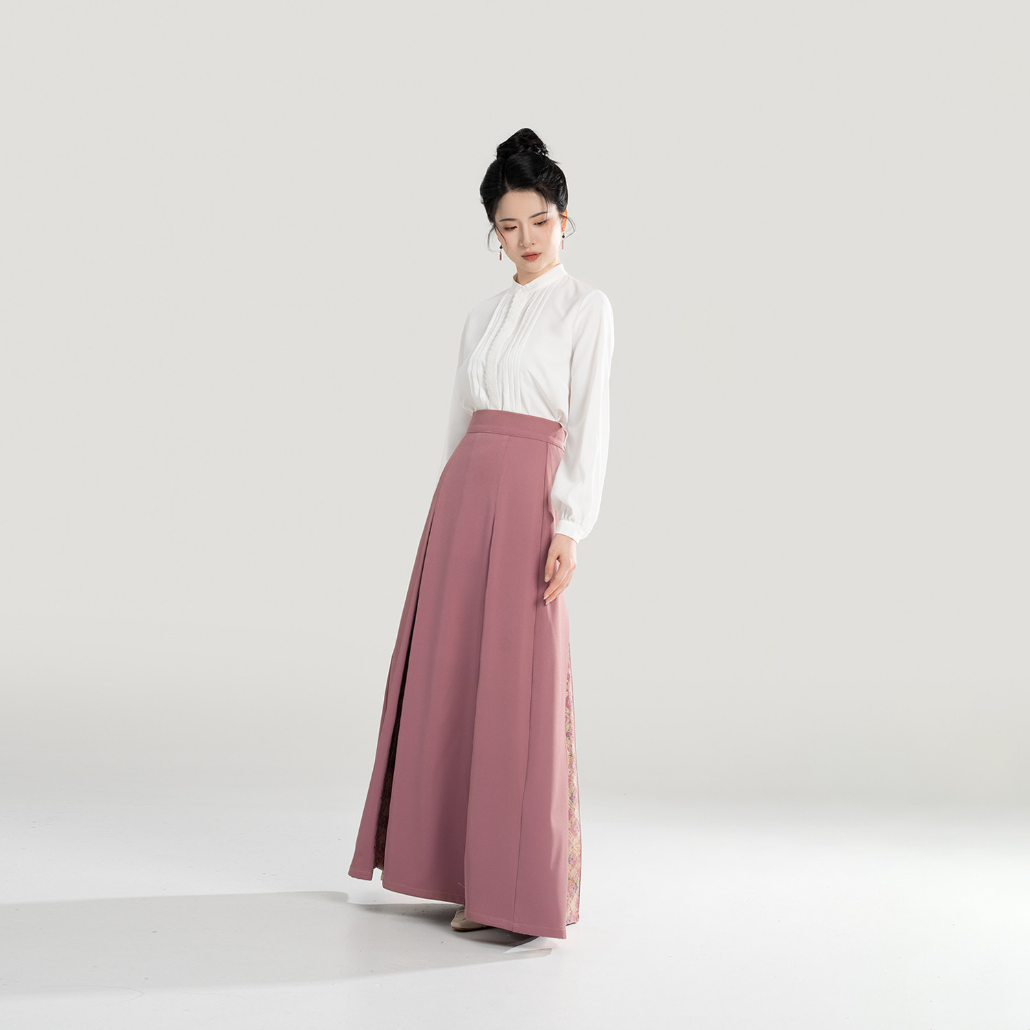 织造司[桃灼林]新中式国风立领衬衫改良三裥裙半身长裙女2025新款,淘宝优惠券,粉丝福利购,淘宝优惠卷