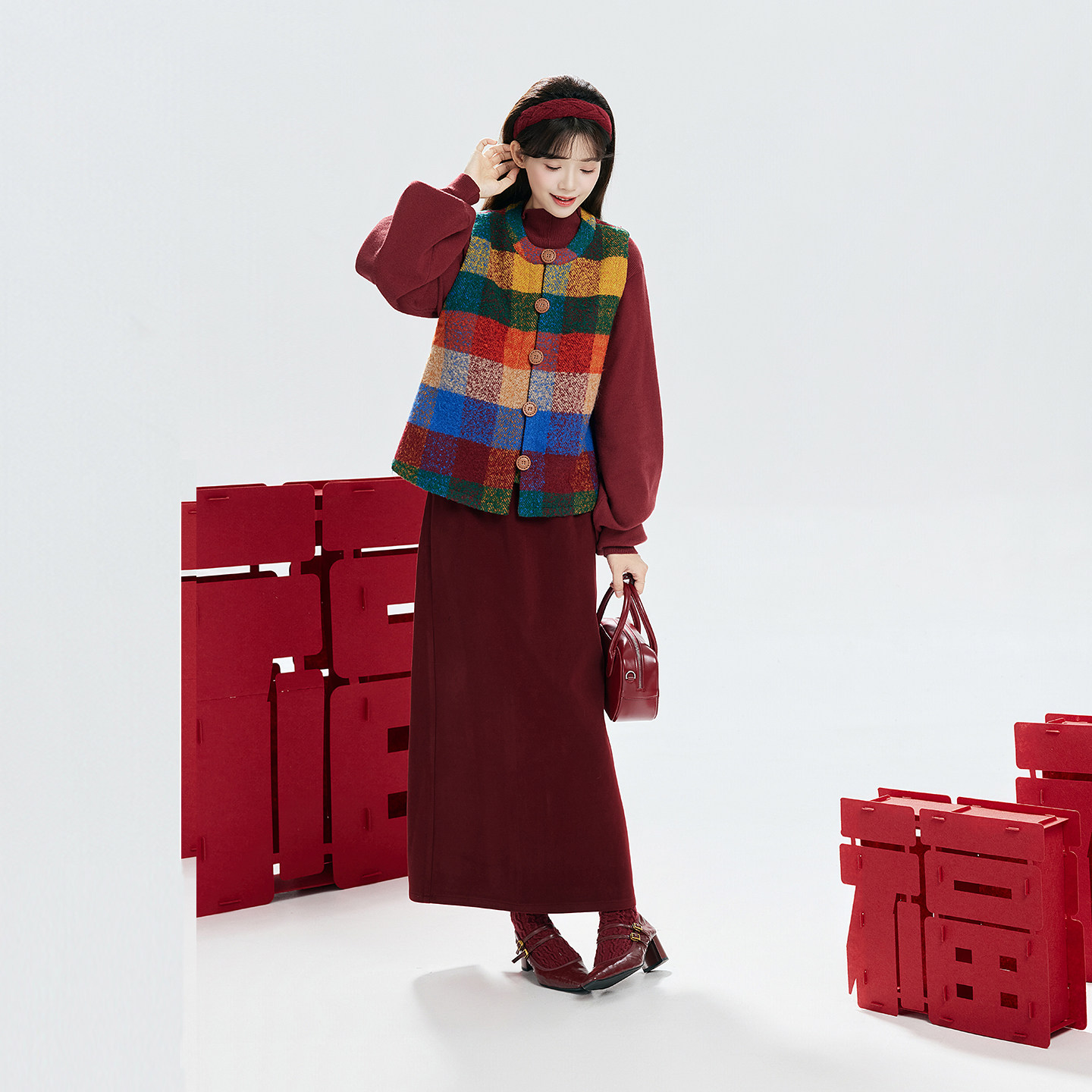 织造司[虹云]新中式红色过年穿搭国风马甲毛衣女秋冬半身长裙套装,淘宝优惠券,粉丝福利购,淘宝优惠卷
