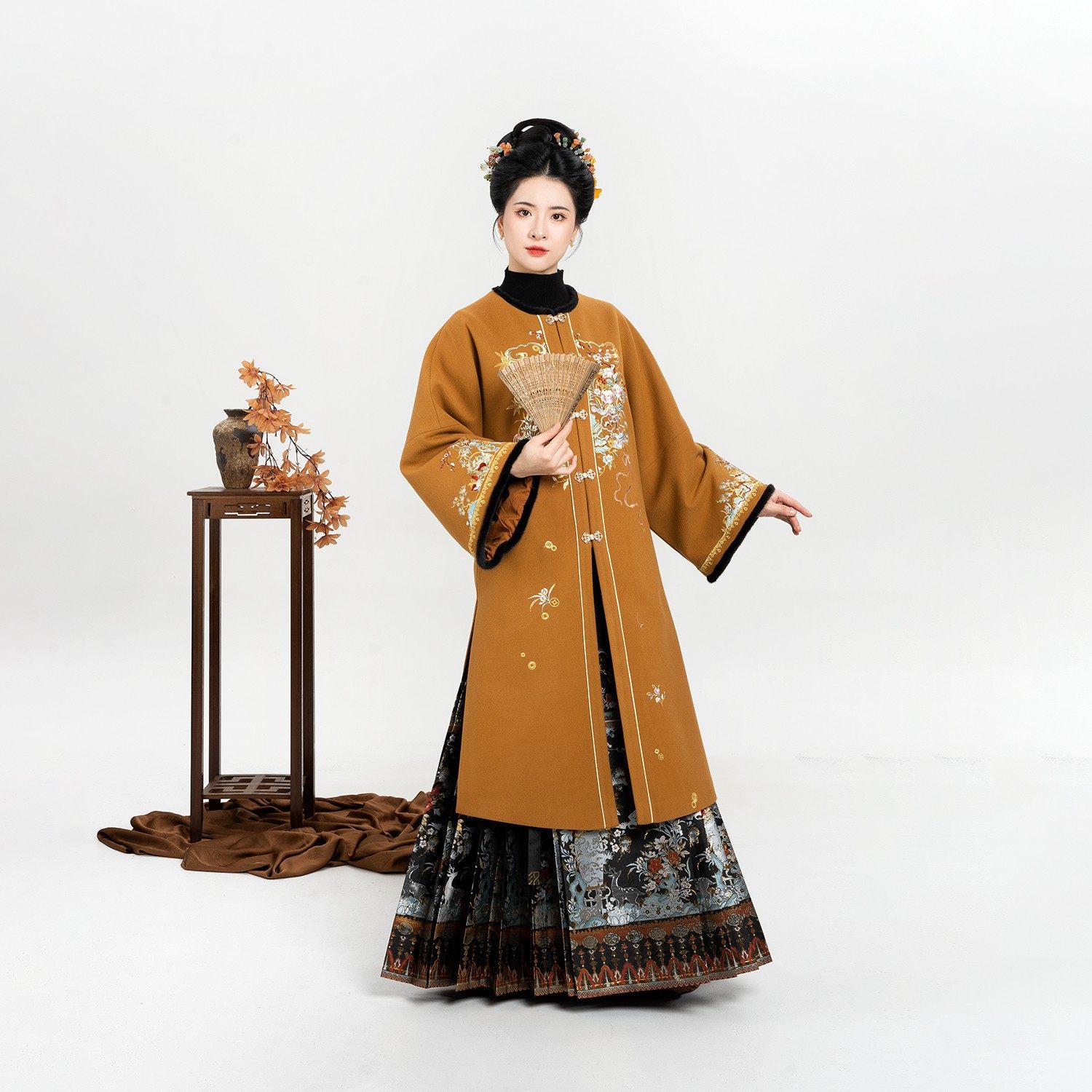 织造司[岁朝福鹿]原创汉服绣花圆领对襟长袄暗纹妆花马面裙秋冬款,淘宝优惠券,粉丝福利购,淘宝优惠卷