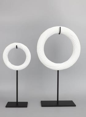 新中式创意绞丝圆环树脂摆件样板房家居玄关客厅软装饰品桌面摆设