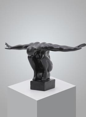 北欧极简人物摆件玄关抽象飞翔者动作装饰品黑色树脂工艺品摆设