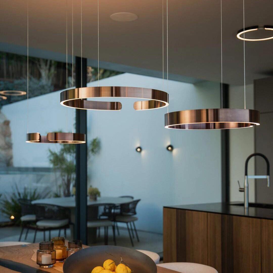 Nordic simple living room chandelier Italian creative light luxury ring ring C-shaped restaurant lifting hovering C-shaped chandelier