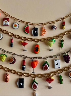 欧美时尚休闲靴子海星爱心太阳吊坠钛钢炉内真空电镀18k金保色