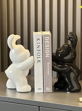 轻奢暴力熊书挡创意摆件酒柜客厅玄关书柜假书书靠书立架家居装饰