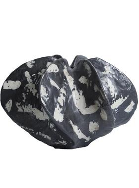 简约现代杨桃花器黑色手绘几何花瓣造型餐厅桌样板间茶几书柜摆件