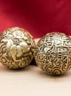 黄铜龙凤核桃手球手把件复古老人锻炼手指铜器纯铜盘玩一对转转球