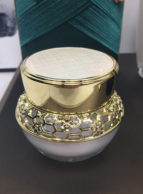 极速衣帽间梳妆台装饰品摆件样板房间衣柜梳妆台托盘组合化妆品首