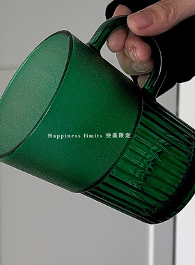 祖母绿中古风玻璃杯小众ins风咖啡杯饮料杯果汁杯马克杯冷饮杯子