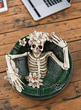 海外独特的花朵装饰骷髅树脂烟灰缸家居办公桌面装饰氛围摆件