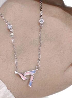 SEVENTEEN克拉手链粉蓝晕染珐琅工艺小众设计简约应援周边配饰品