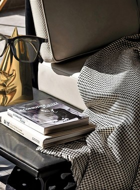 高档轻奢纯铜金属摆件书柜书架床头柜创意人物摆设W眼镜架装饰画