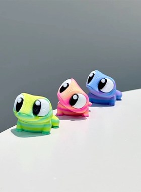 可爱萌物守宫蛙桌面摆件关节可动客厅装饰品创意彷真动物玩偶公仔