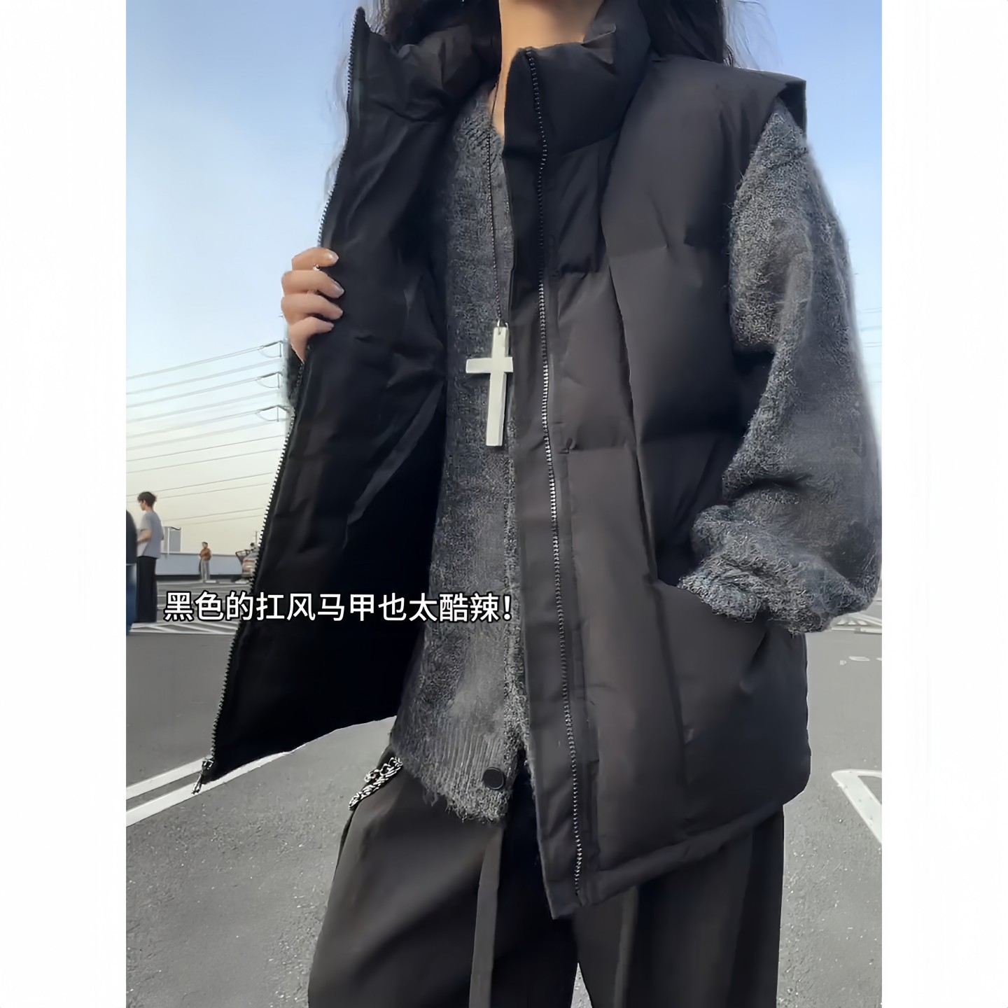 黑色无袖工装羽绒马甲男冬季机能多口袋坎肩外穿加厚立领棉服外套 - 图3