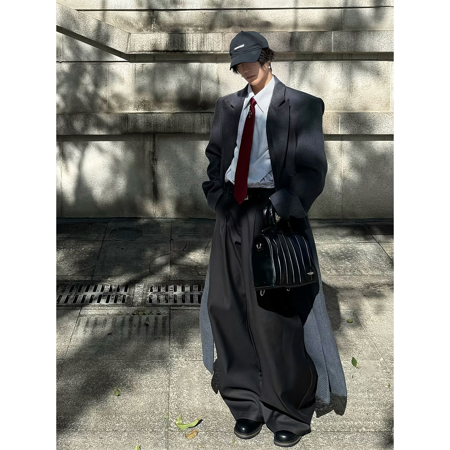 灰色长款教父大衣男冬季高级感收腰垫肩西装外套廓形正肩毛呢风衣,淘宝优惠券,粉丝福利购,淘宝优惠卷