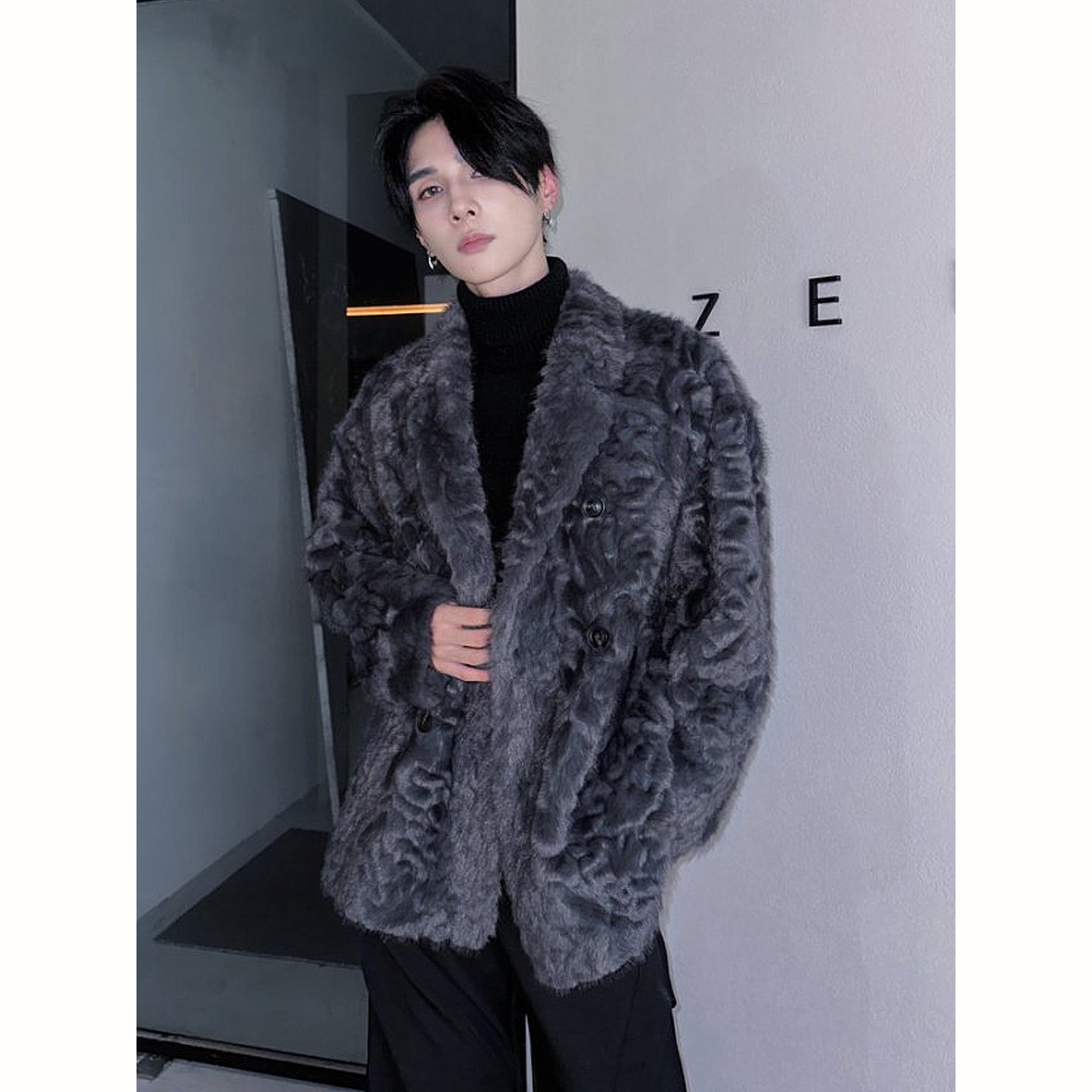 轻奢高级感小湖羊外套皮毛一体皮草男冬季老钱风潮牌痞帅翻领棉服,淘宝优惠券,粉丝福利购,淘宝优惠卷