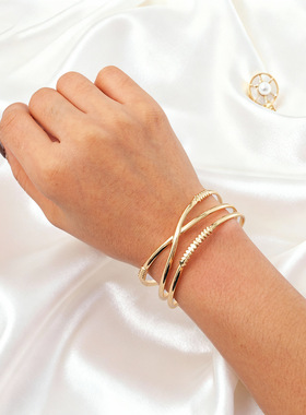 欧美热销冷淡风交叉轻奢设计感开口手镯小众高级感手饰女