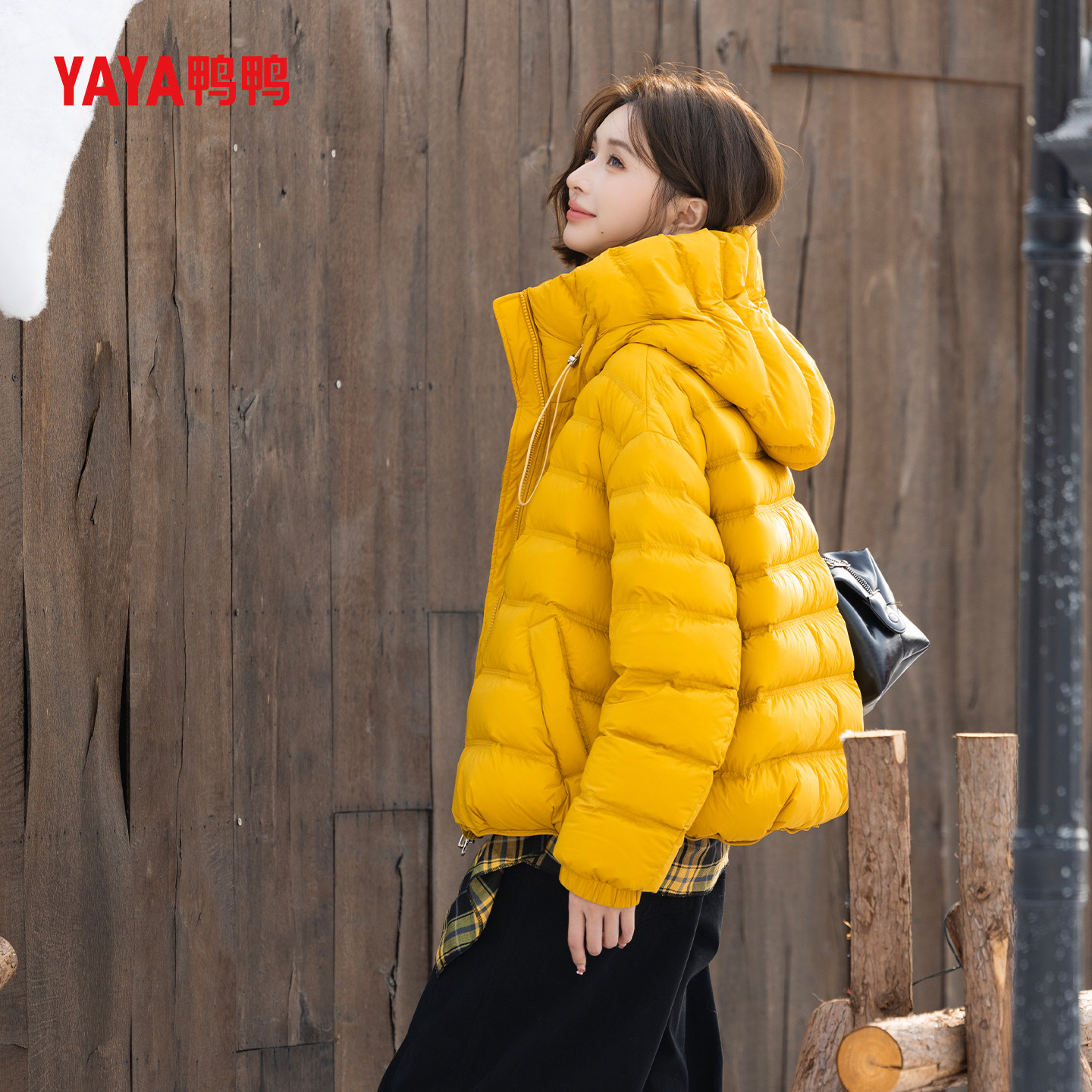 YAYA鸭鸭2025年新款女士排骨羽绒服冬季短款连帽时尚加厚保暖外套,淘宝优惠券,粉丝福利购,淘宝优惠卷