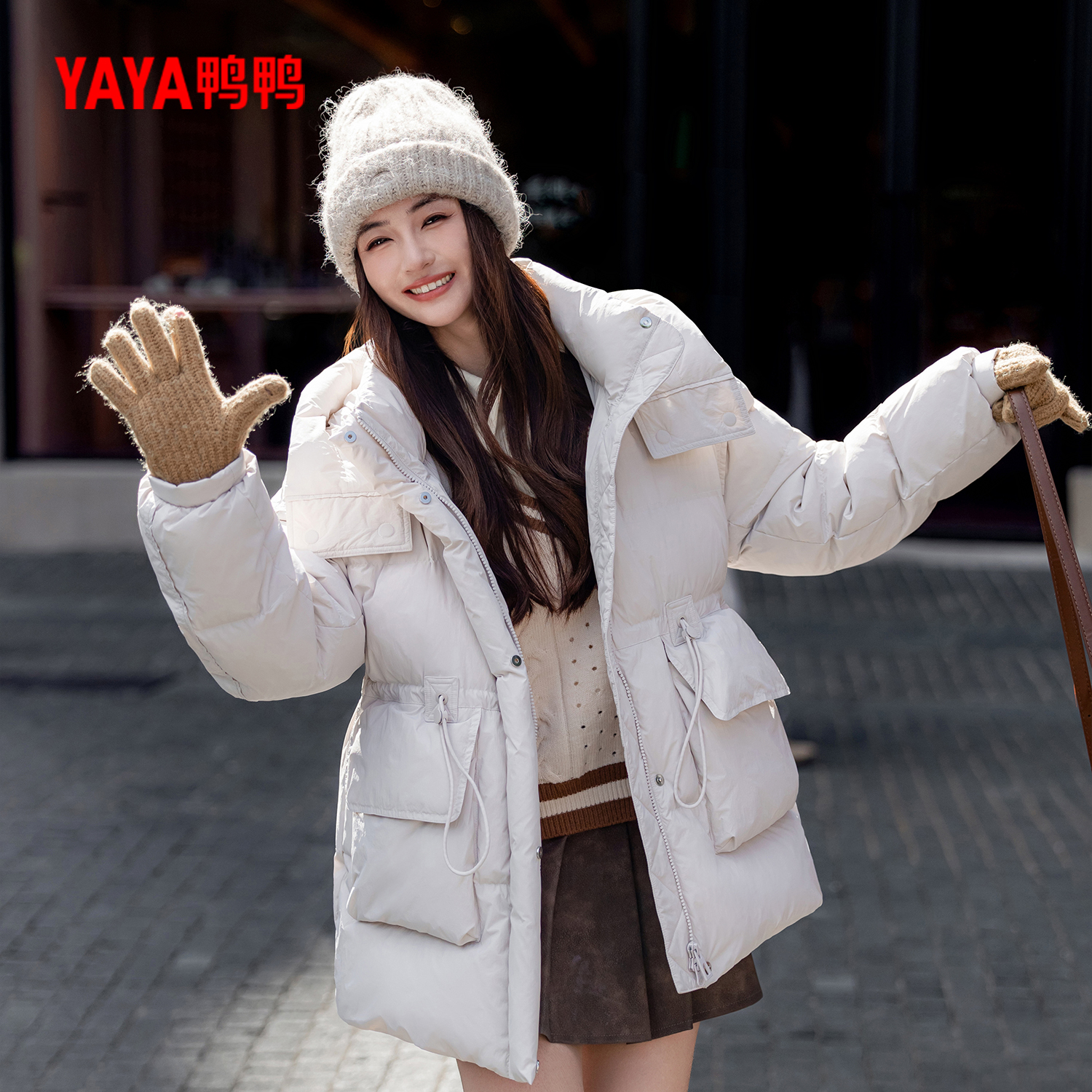 YAYA/鸭鸭2024冬新款时尚休闲保暖加厚百搭女士中长款羽绒服外套