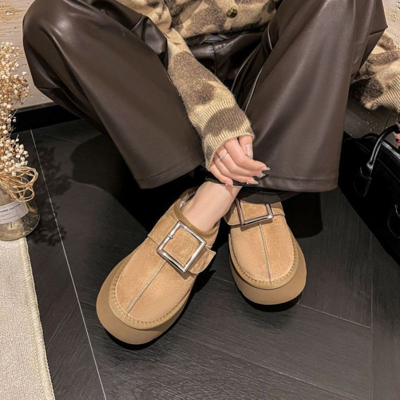 2025年新款暖冬奶栗~!加绒厚底方扣半托雪地靴懒人包头拖栗色外穿,淘宝优惠券,粉丝福利购,淘宝优惠卷