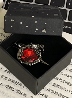 秦彻胸针秦彻周边恋与深空