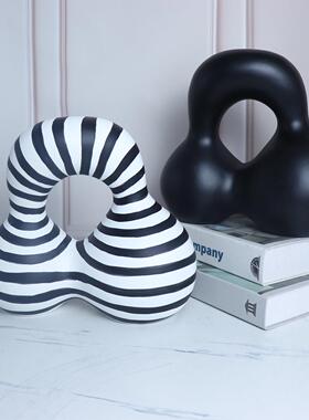 北欧抽象黑白条纹摆件饰品家居软装艺术摆设样板房售楼处客厅工艺