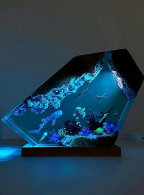 海底树脂灯鲸鱼海龟人类潜水创意小夜灯个性家居爆款装饰独特礼物