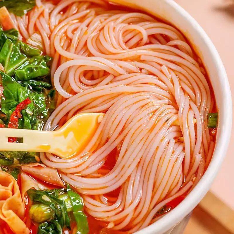 【冲泡】云南过桥米线大桶装枸杞泡水速食免煮夜宵零食整箱桶装,淘宝优惠券,粉丝福利购,淘宝优惠卷