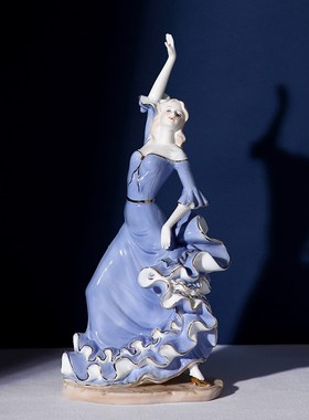 欧式陶瓷音乐西洋女人物艺术品创意客厅酒柜卧室装饰品家居摆件