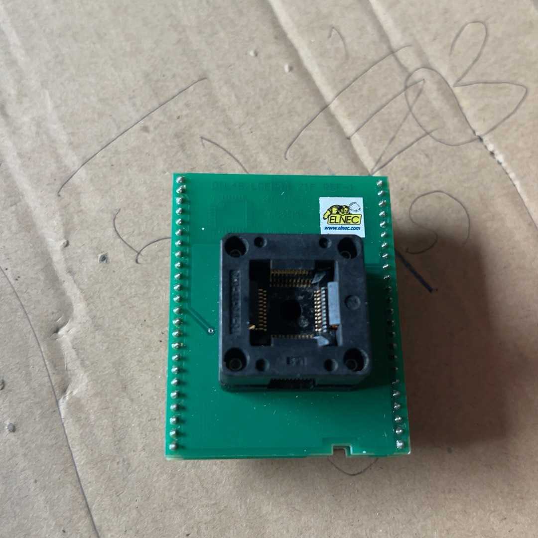 D艾科+DIL48/LQFP44+ZIF+R5F－1，次数不（憨憨电子） - 图1