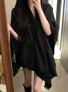 黑灰色披肩外搭女2026新款秋冬