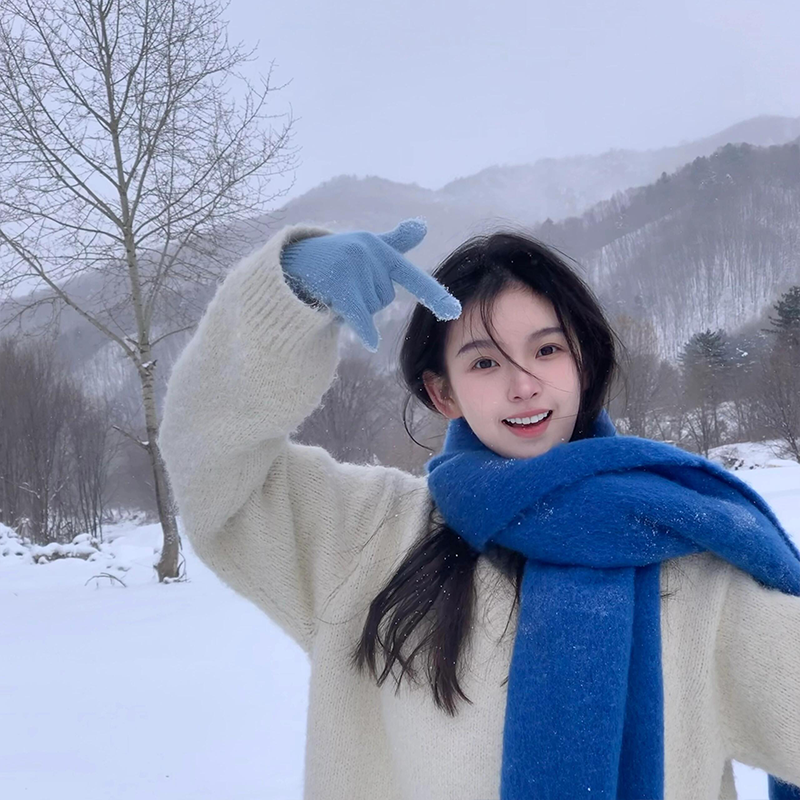 克莱因蓝色围巾女冬季2025新款韩系氛围感纯色仿马海毛保暖围脖女,淘宝优惠券,粉丝福利购,淘宝优惠卷