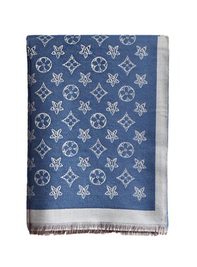 样板间装饰围巾轻奢风卧室衣帽间意式男女士围巾T挂架陈列软装摆