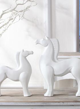 陶瓷马摆件家居饰品黑白色创意北欧式客厅电视柜酒柜玄关软装饰品