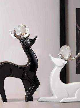 现代简约轻奢风麋鹿高级感陶瓷摆饰客厅办公室酒柜电视柜装饰礼品