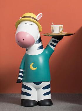 北欧样板房客厅电视柜儿童房幼儿园卡通可爱动物装饰斑马落地摆件