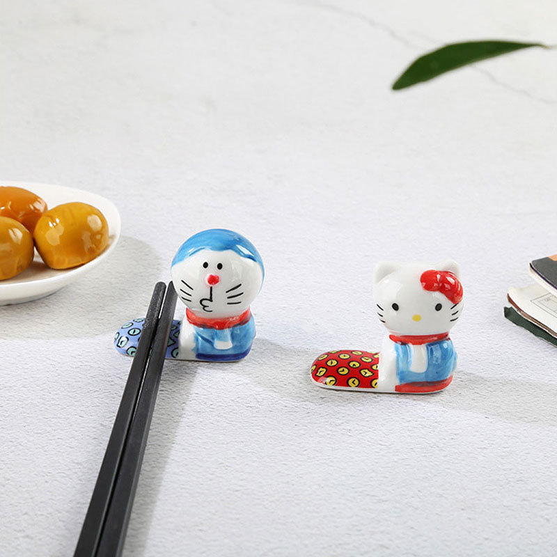 HelloKitty猫陶瓷筷子架多功能叮当猫小摆件放筷子托笔架可爱笔搁 - 图2