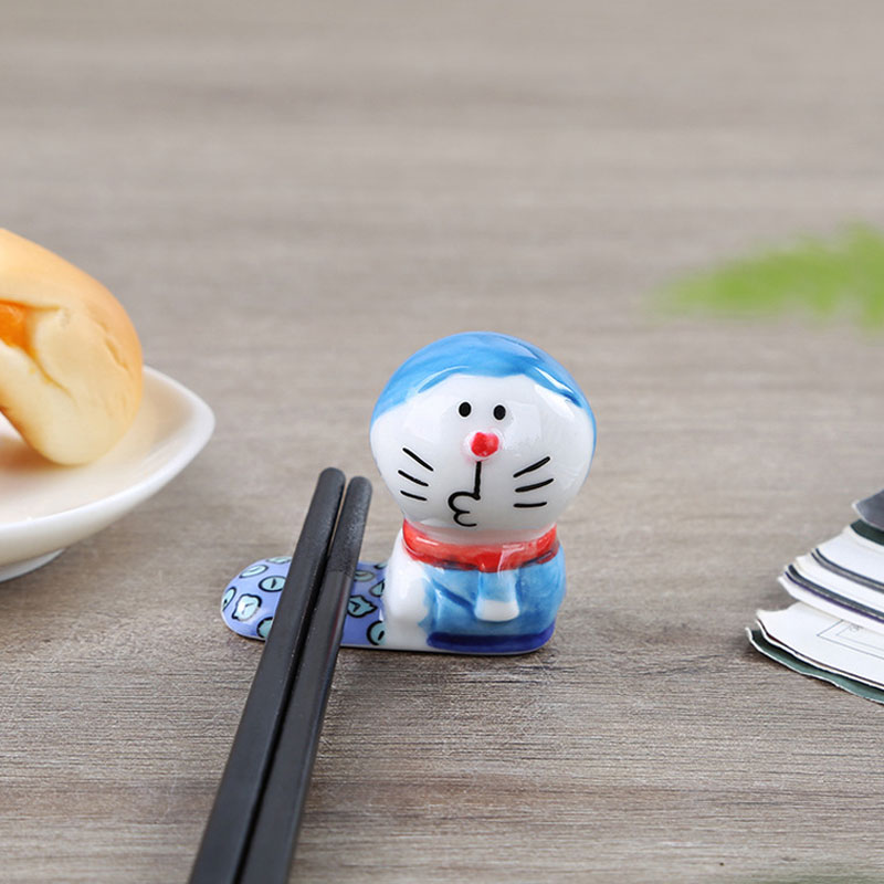 HelloKitty猫陶瓷筷子架多功能叮当猫小摆件放筷子托笔架可爱笔搁 - 图0