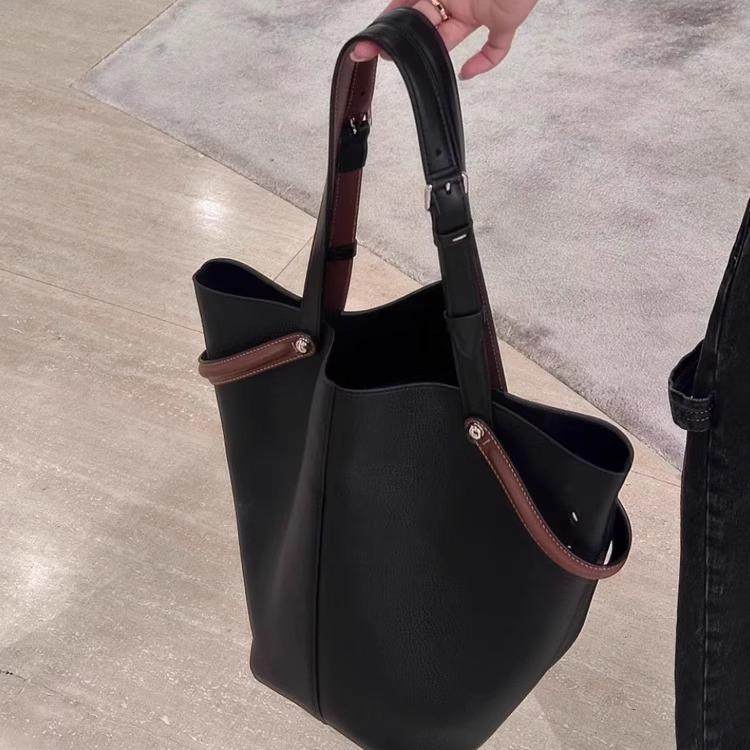 25ss托特包DRESSAGE头层牛皮单肩手提包腋下盛装舞步秀款水桶包,淘宝优惠券,粉丝福利购,淘宝优惠卷