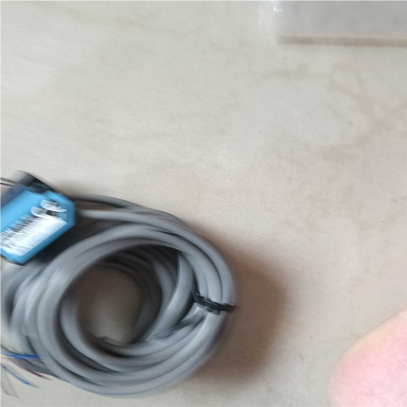 【汇生 】SICK施克原装拆机正品传感器WTB8-N1111【议价】 - 图3