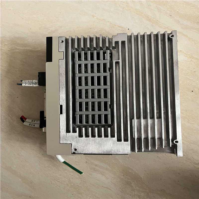 议价FA200w伺服驱动器SV-X3DA020A-D电机SV - 图1