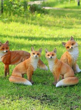 田园狐狐狸狸庭院仿动物狐狸雕塑真型脂装饰品幼儿园小区树草地模