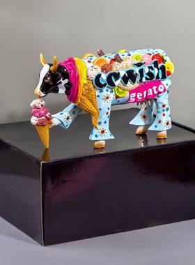 潮流手绘艺术牛马树脂摆件珠厅宝店橱窗装饰公酒柜办室客乔FA0219