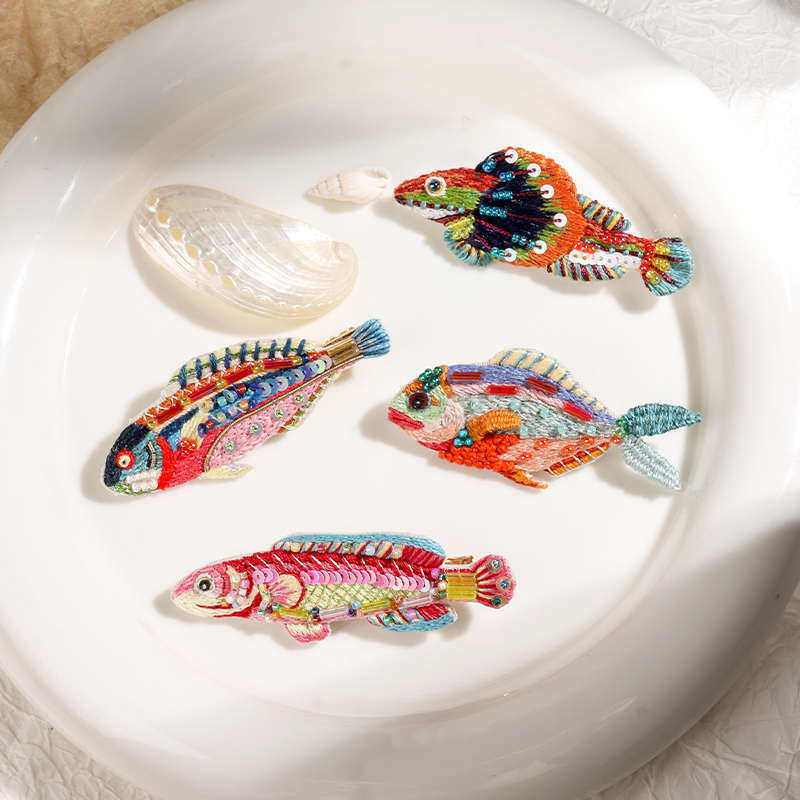 手工刺绣diy材料包多巴胺小鱼胸针四件套可变发夹送朋友闺蜜礼物,淘宝优惠券,粉丝福利购,淘宝优惠卷