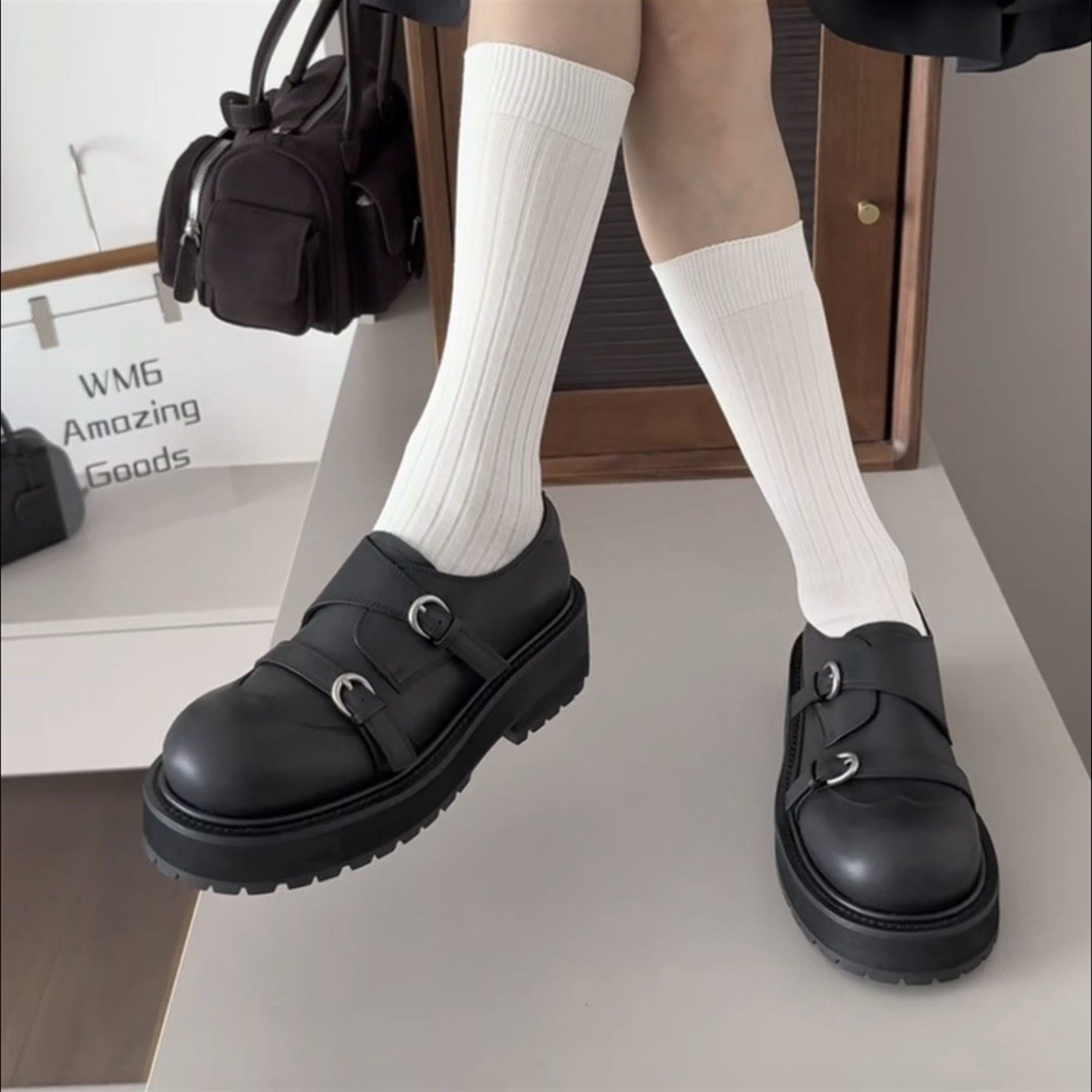 WM6女鞋欧洲站2025秋新款欧货真皮扣带圆头厚底英伦风乐福鞋单鞋,淘宝优惠券,粉丝福利购,淘宝优惠卷