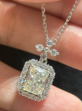 轻奢方糖高级香水瓶项链