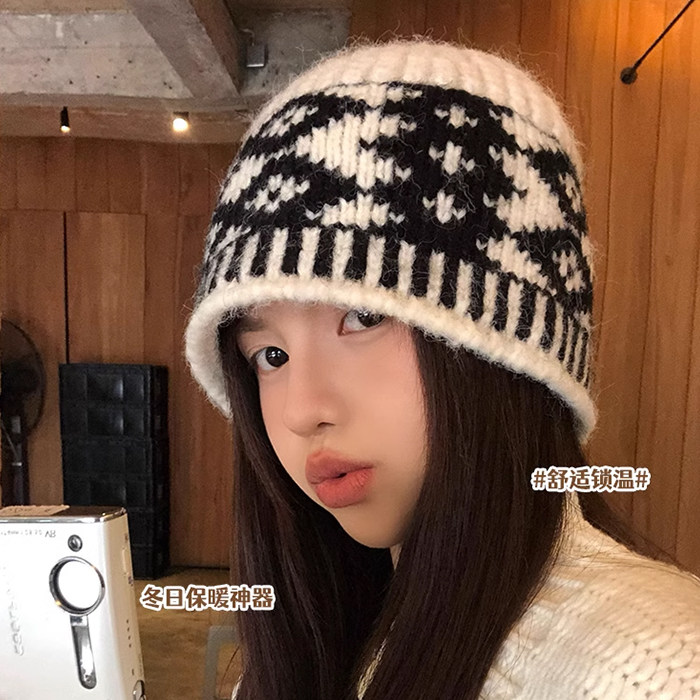 复古菱形格子毛线帽子女秋冬季小众设计感针织帽保暖防寒包头冷帽