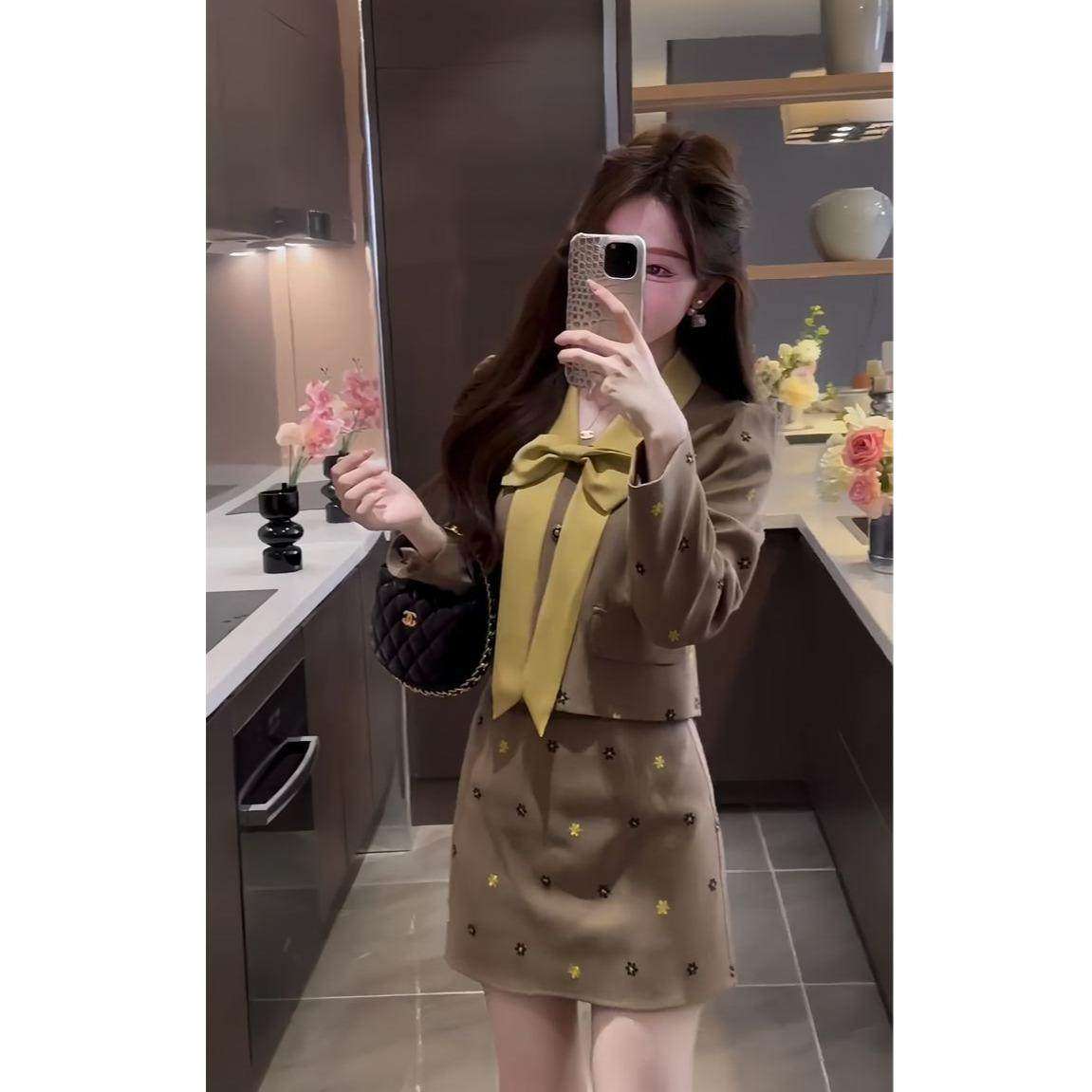 小香风气质高级感2026初秋新款早秋穿搭套装女西装外套短裙两件套,淘宝优惠券,粉丝福利购,淘宝优惠卷